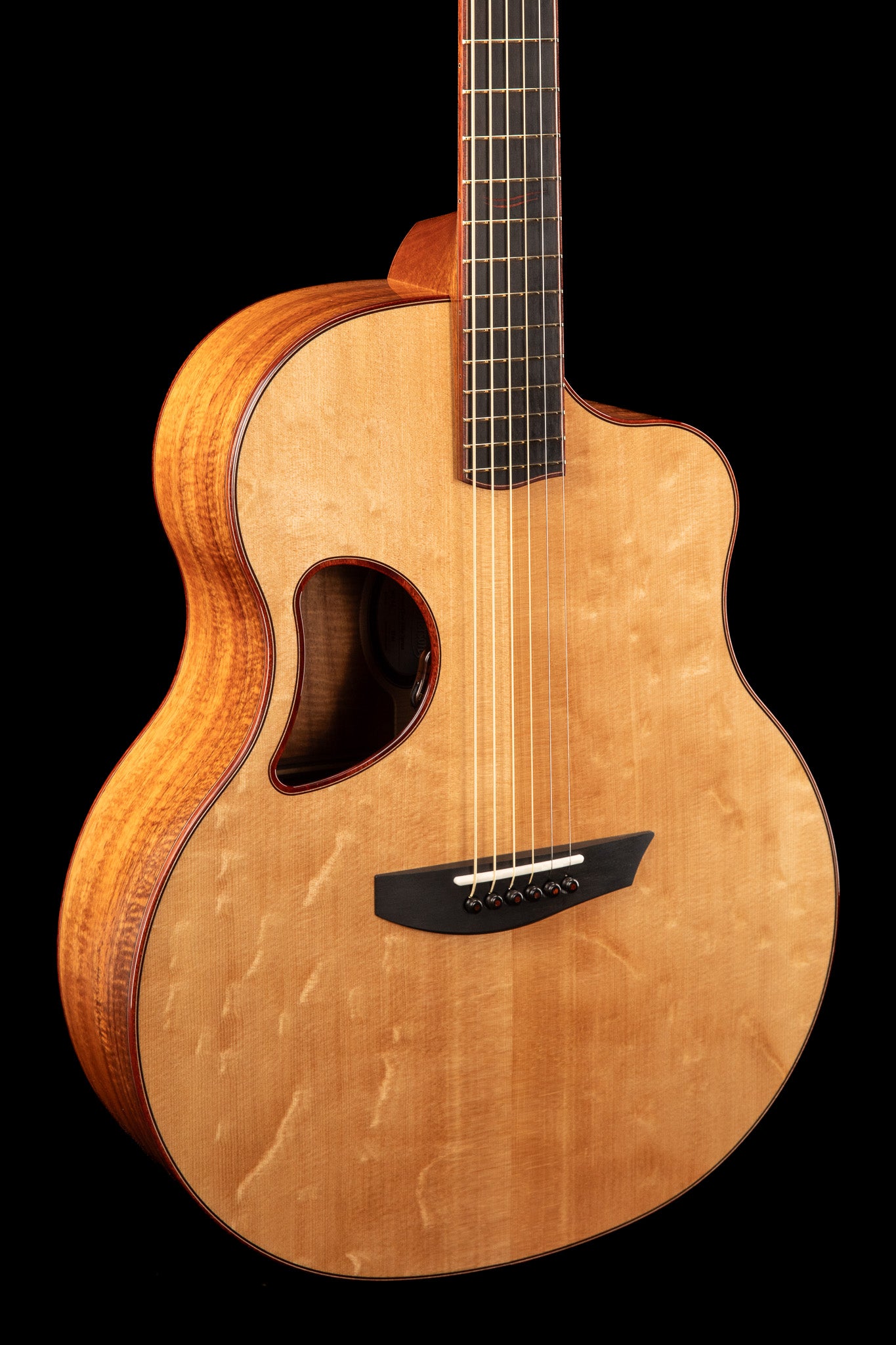 MG 4.5 Flamed Koa & Bearclaw Sitka Spruce