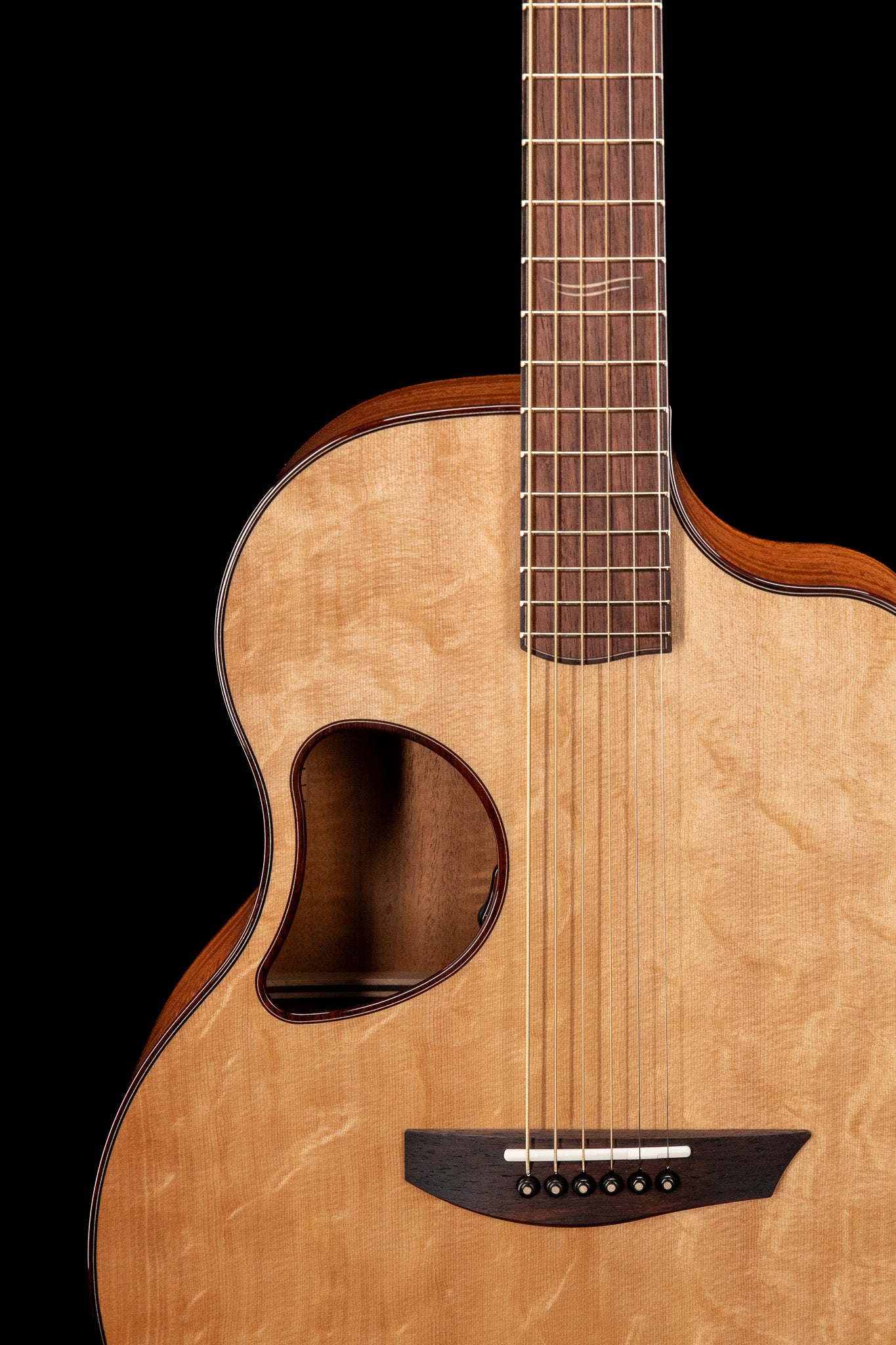 MG 4.0XP Beeswing Mahogany & Bearclaw Sitka Spruce