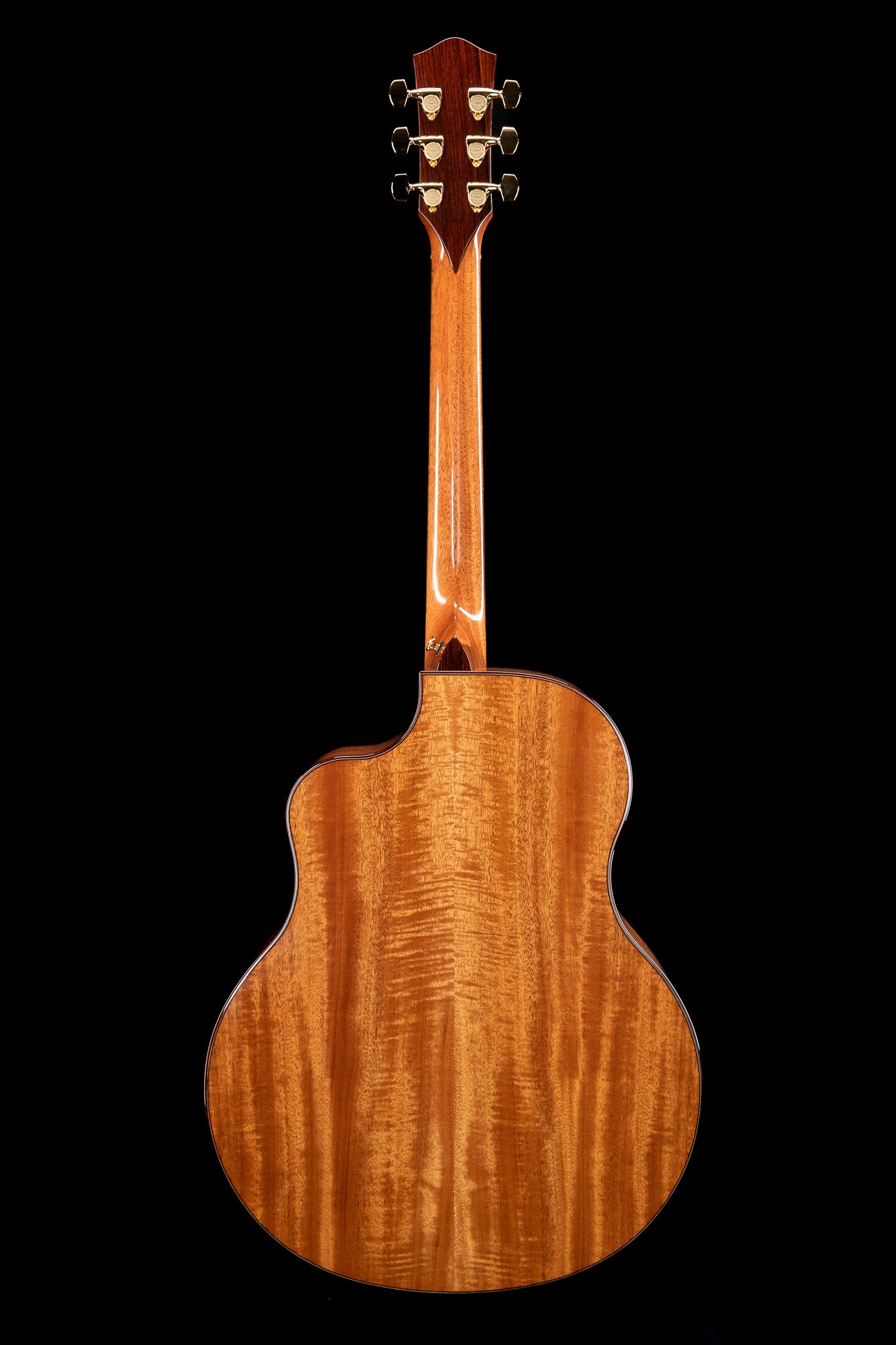 MG 4.0XP Beeswing Mahogany & Bearclaw Sitka Spruce