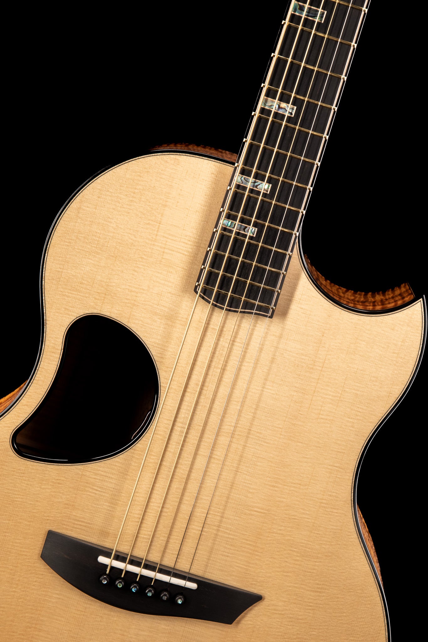 Camrielle 4.5 Flamed Koa & Engelmann Spruce