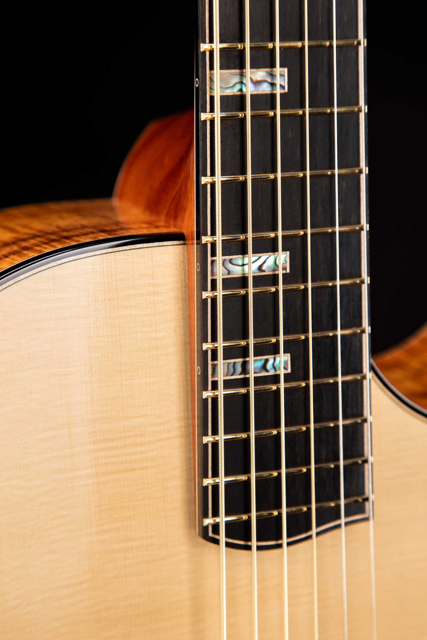 Camrielle 4.5 Flamed Koa & Engelmann Spruce