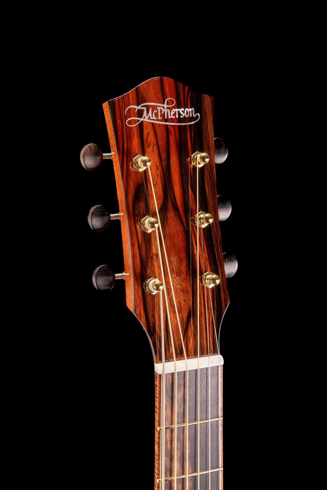 MG 4.5 Mun Ebony & Tunnel 13 Redwood