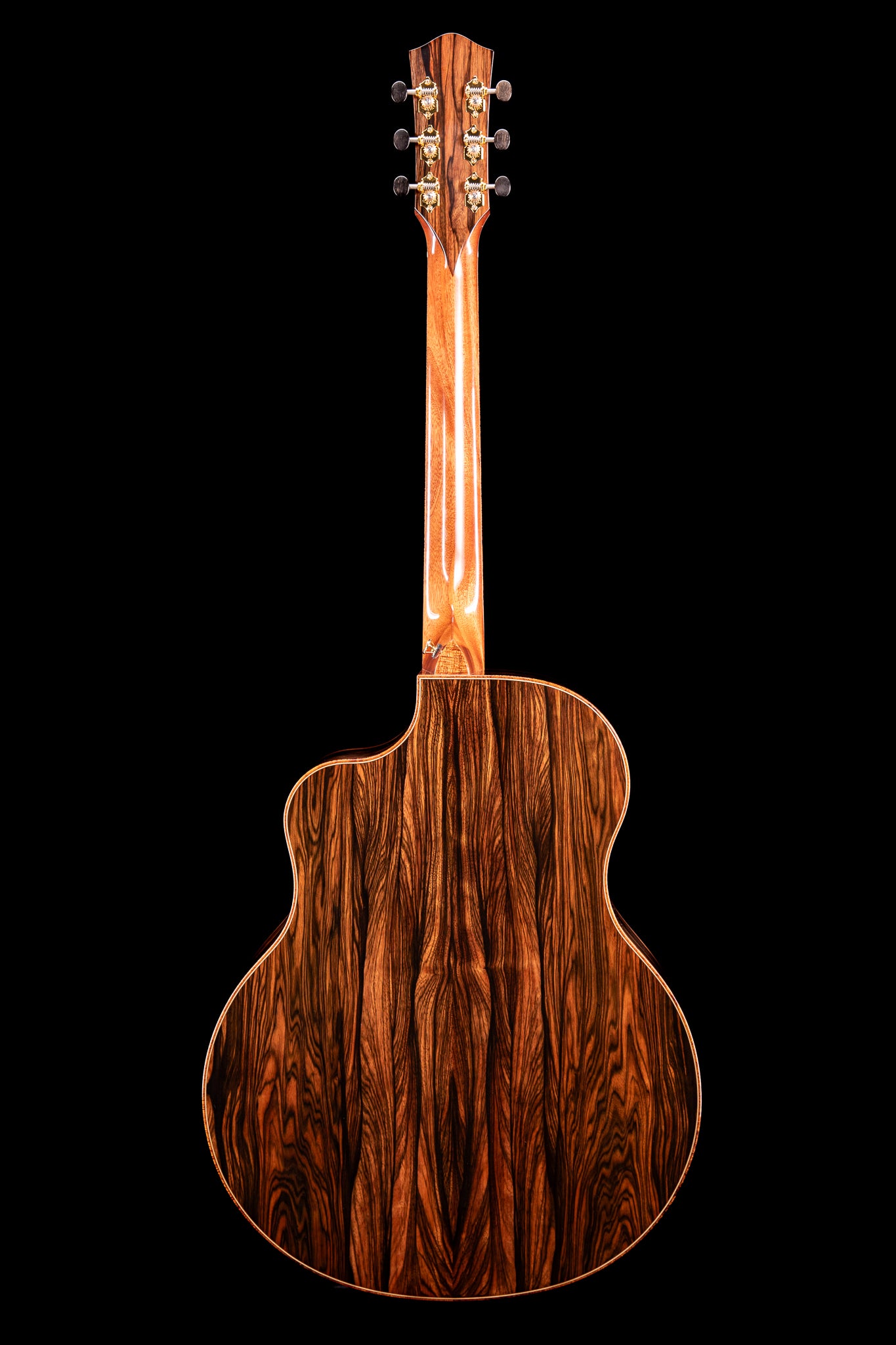 MG 4.5 Mun Ebony & Tunnel 13 Redwood