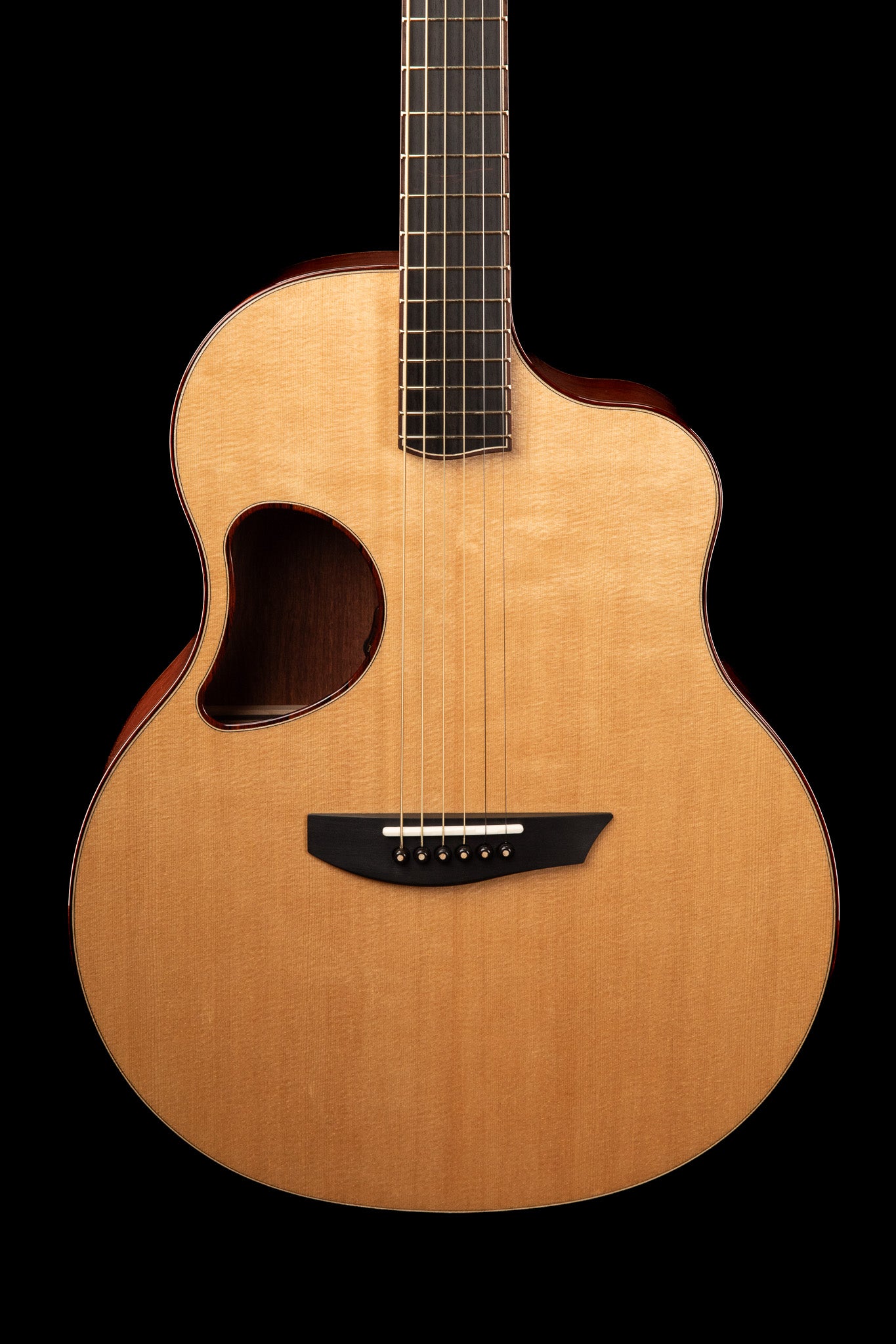 MG 4.0XP Asian Rosewood & Sitka Spruce