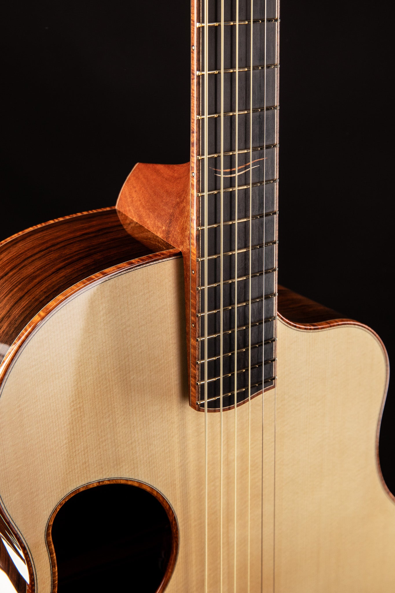 MG 4.0XP Macassar Ebony & Engelmann Spruce