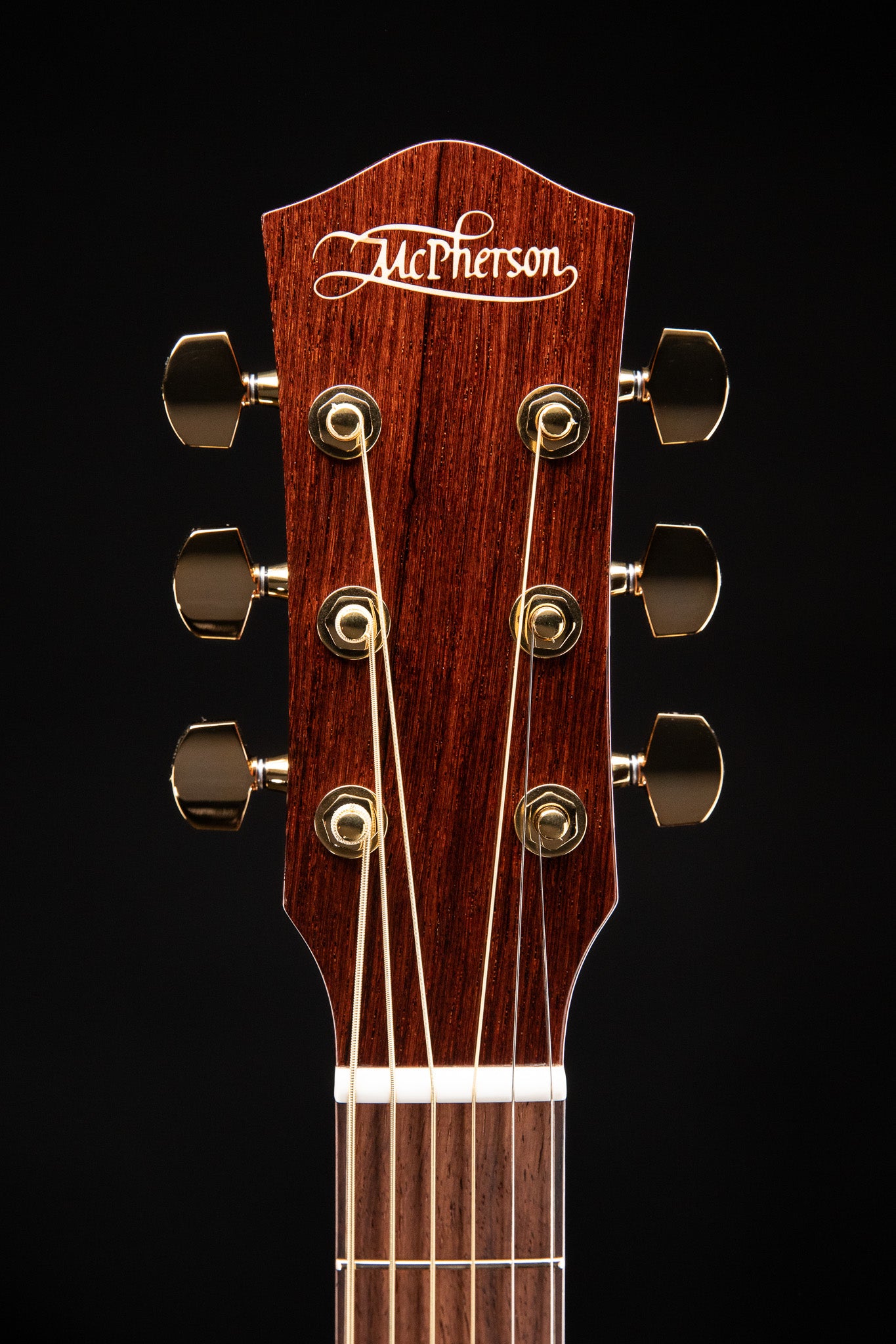 MG 4.0XP Beeswing Mahogany & Bearclaw Sitka Spruce