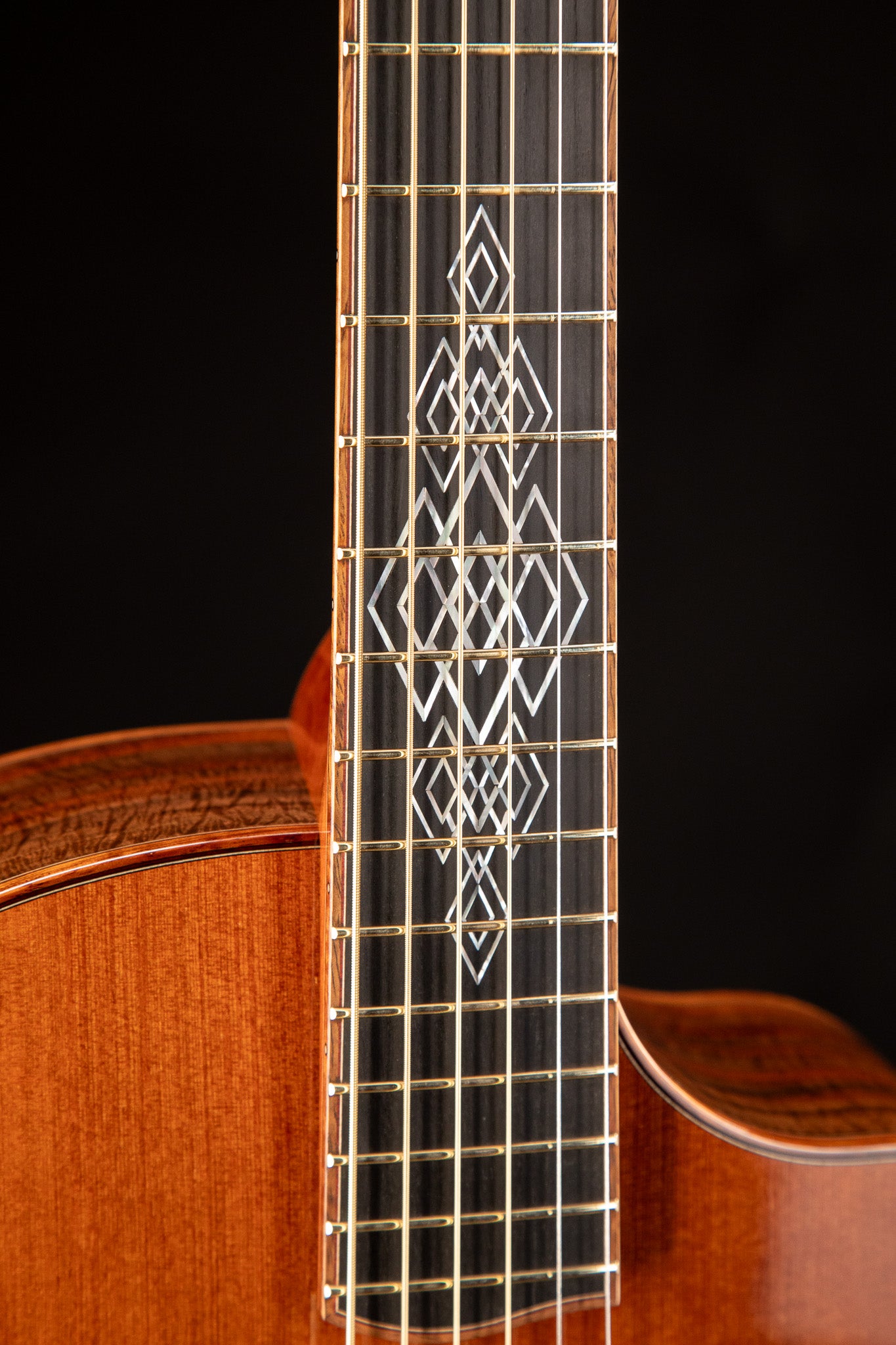 MG 4.5 Claro Walnut & California Redwood