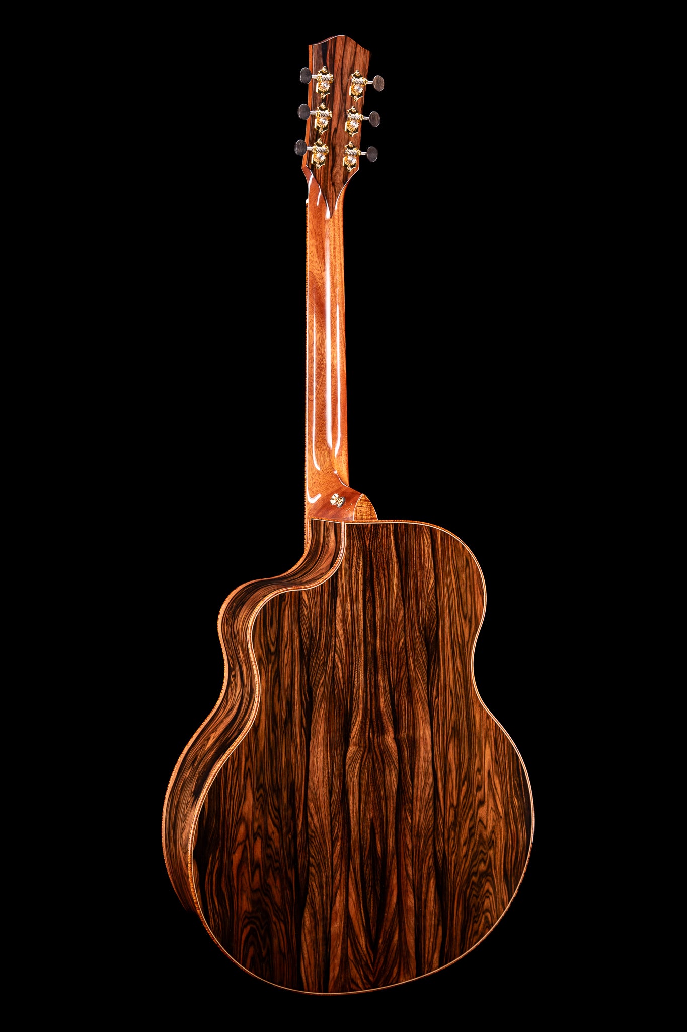 MG 4.5 Mun Ebony & Tunnel 13 Redwood