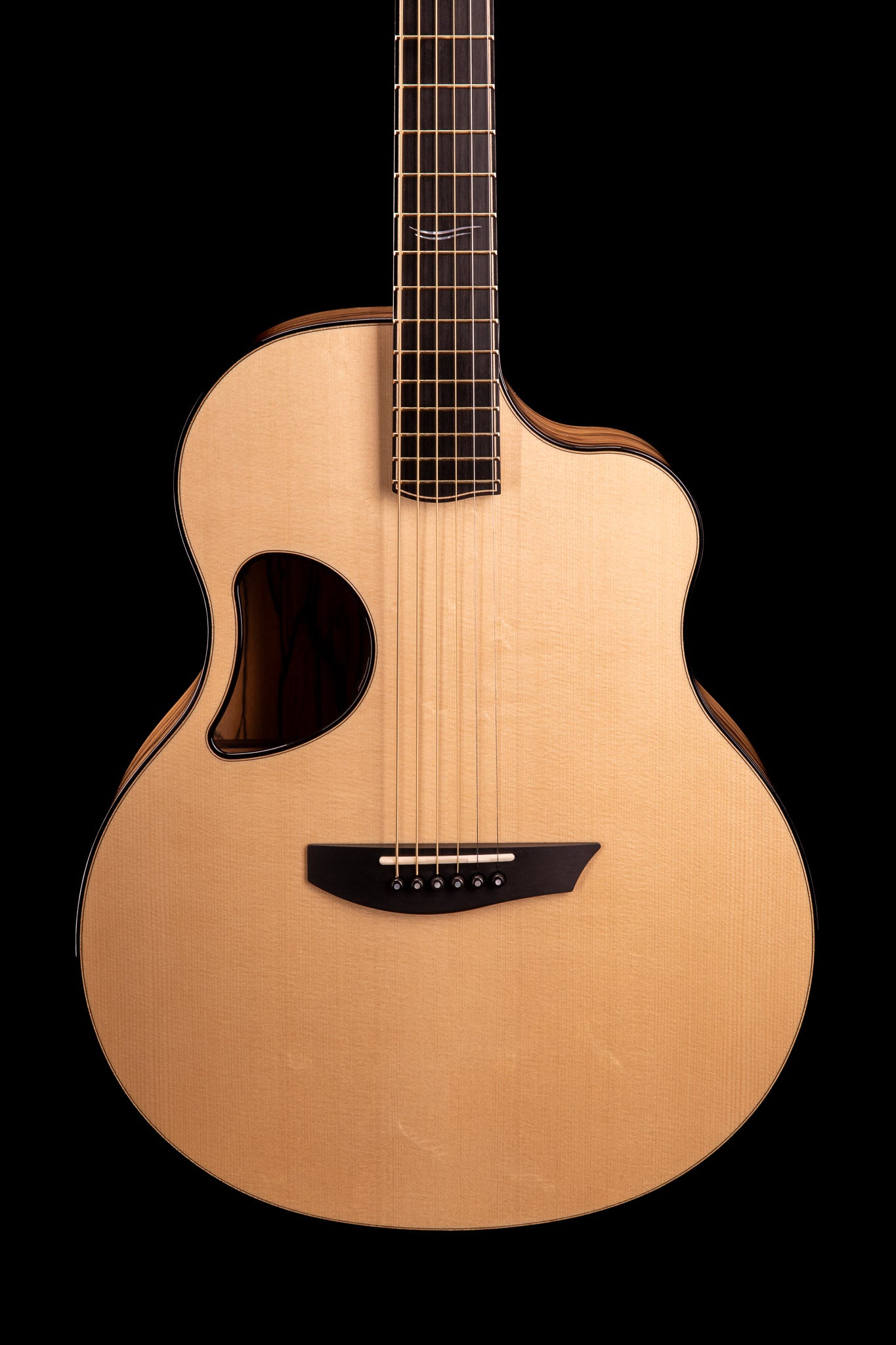 MG 4.5 Pale Moon Ebony & Swiss Moon Spruce