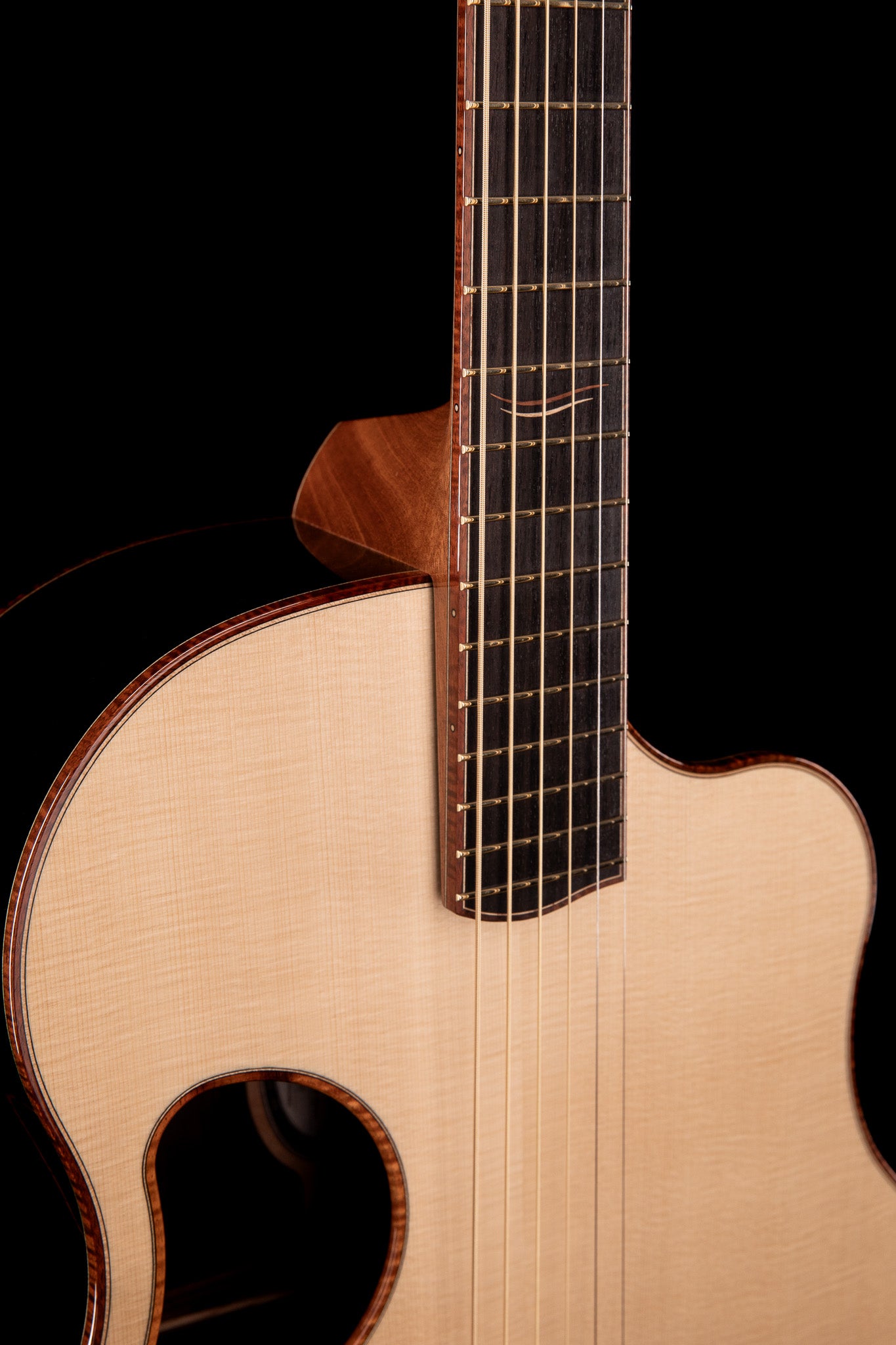 MG 4.5 African Blackwood & Swiss Moon Spruce