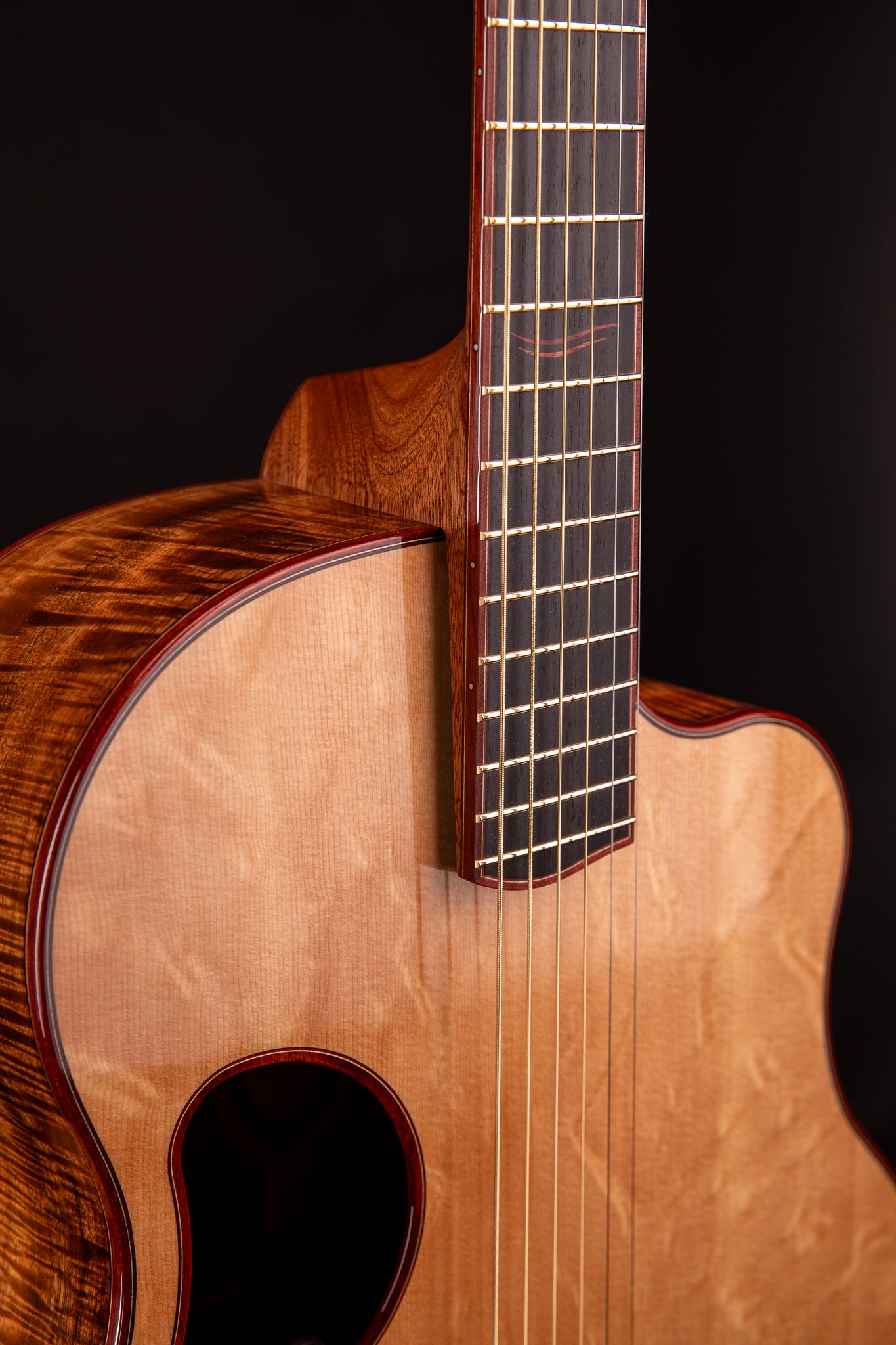 MG 4.5 Flamed Koa & Bearclaw Sitka Spruce