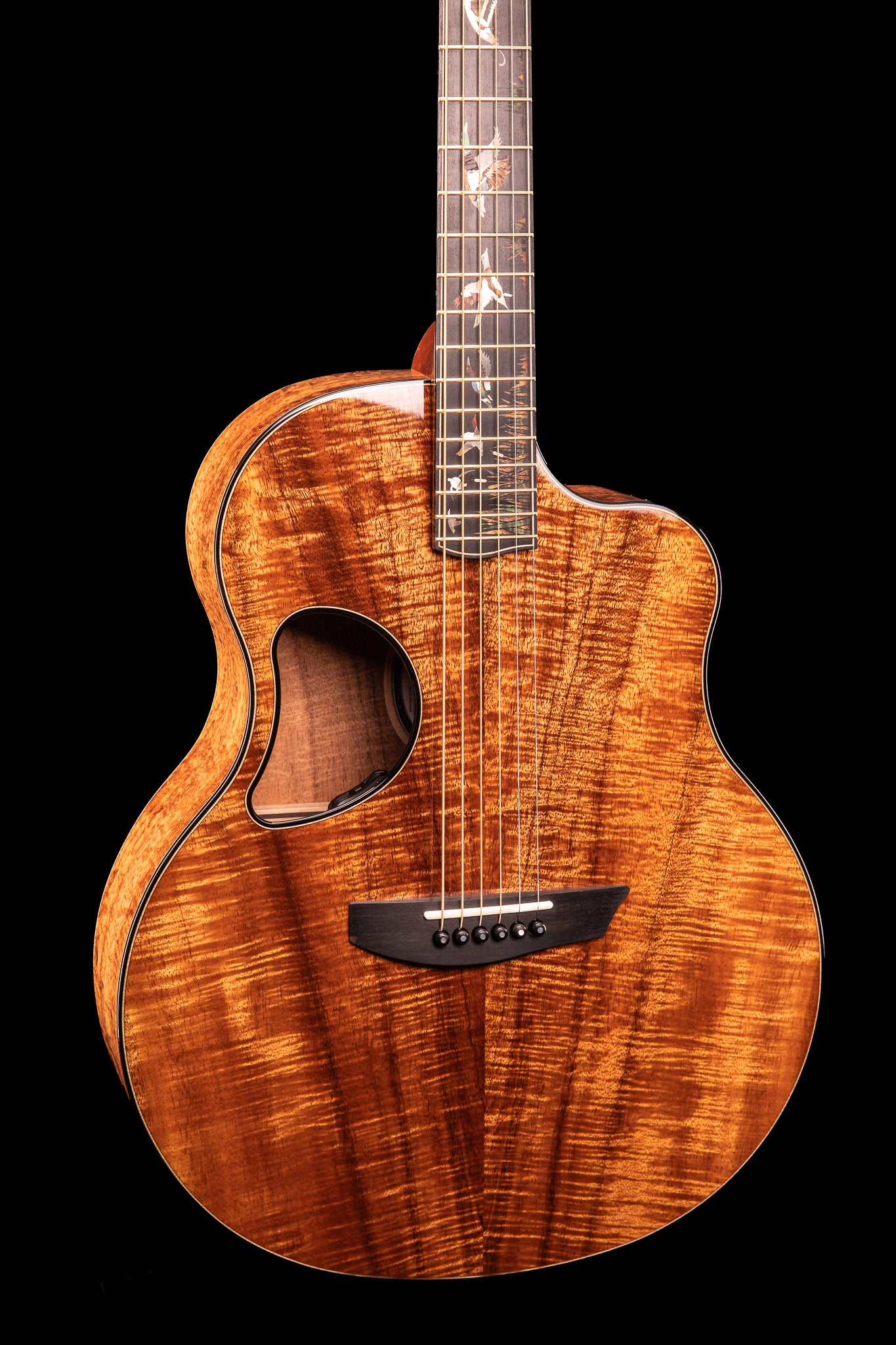 MG 4.5 Flamed Koa & Koa - Duck Theme